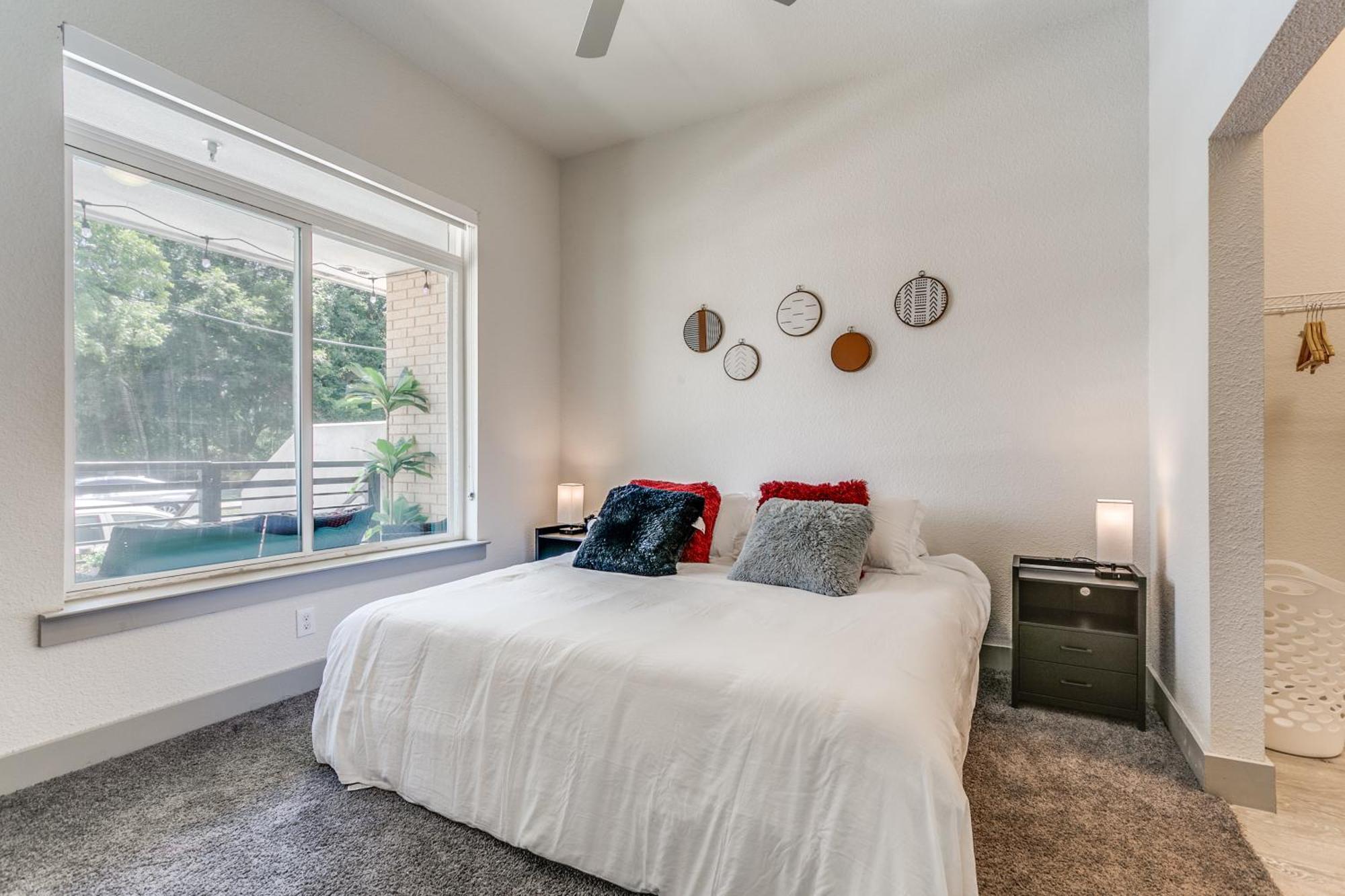 Lush Downtown Condo On Riverwalk W King Ste, Free Parking, Pet Friendly, Centrally Located On Riverwalk ซานอันโตนิโอ ภายนอก รูปภาพ